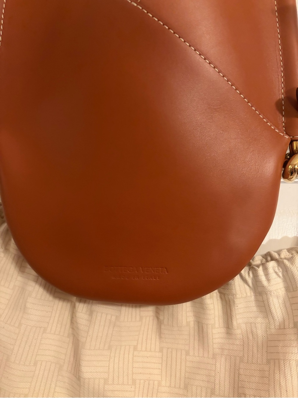 Bottega Veneta Brown Crescent Leather Shoulder Bag - Picture 2 of 12